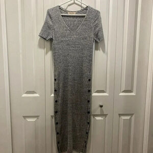 Philosophy | Gray V-Neck Button-Detail ribbed Maxi Dress - medium - Anthropologi